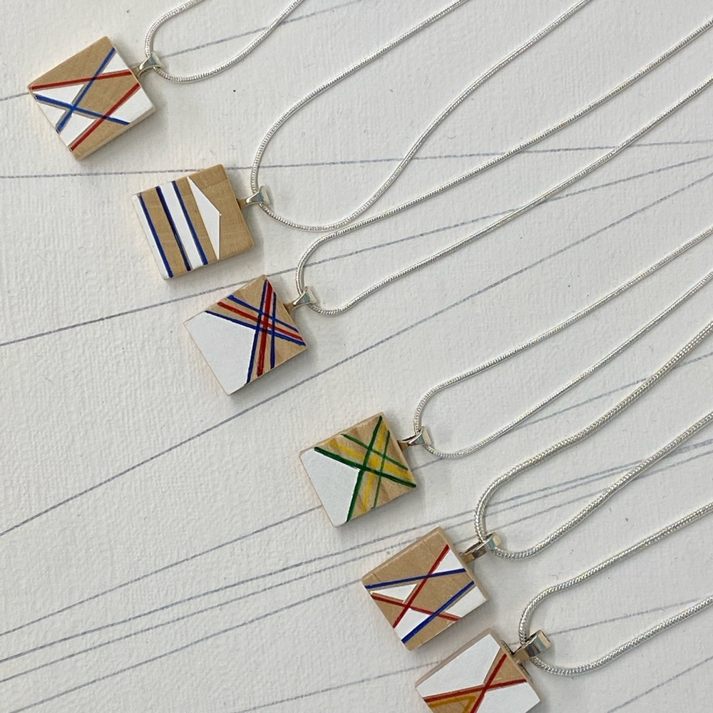 Handmade Elegant Necklace with silver chain. - Picture 6 of 10